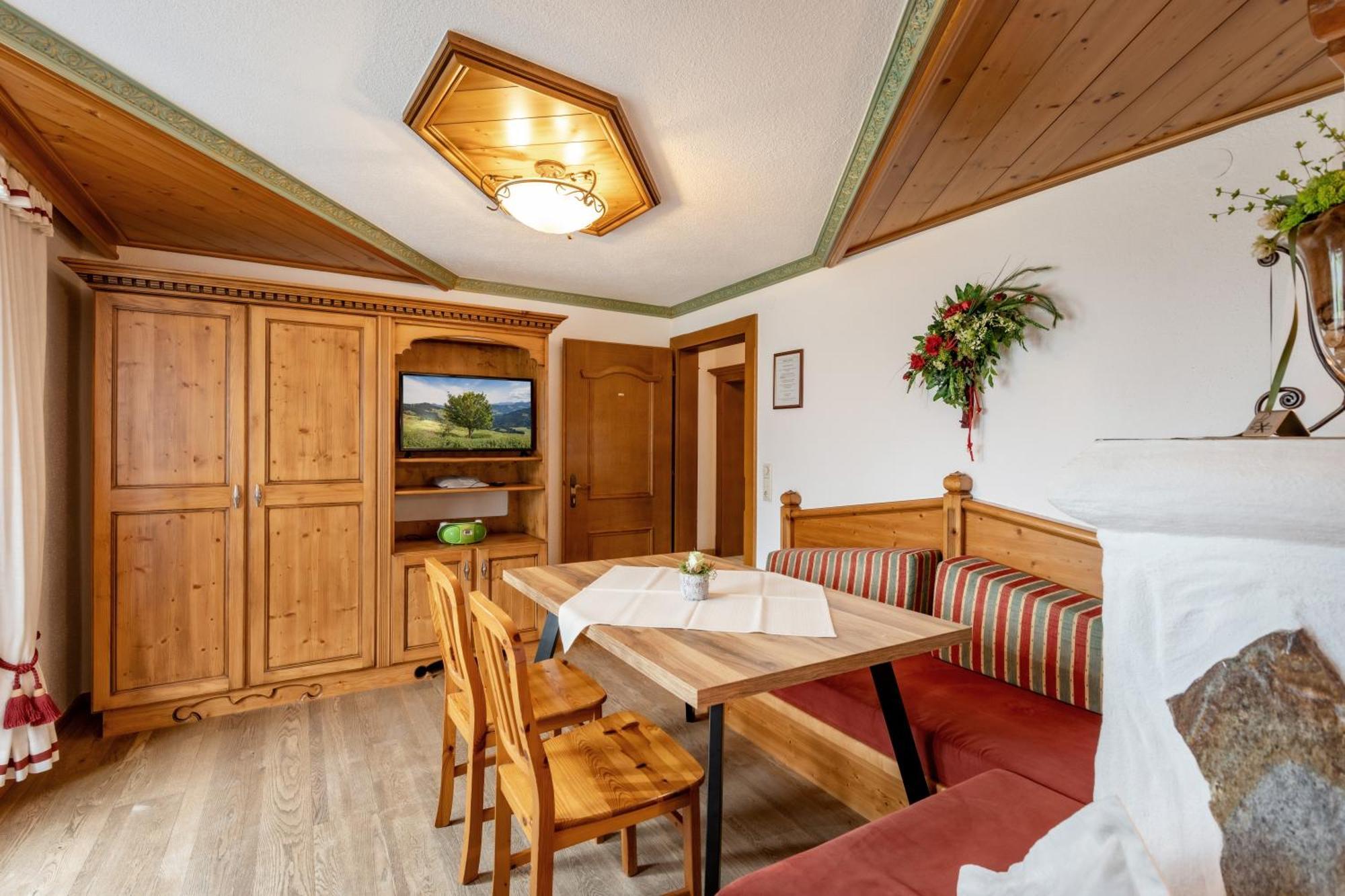 Haus Schroll Ried im Zillertal Exterior foto